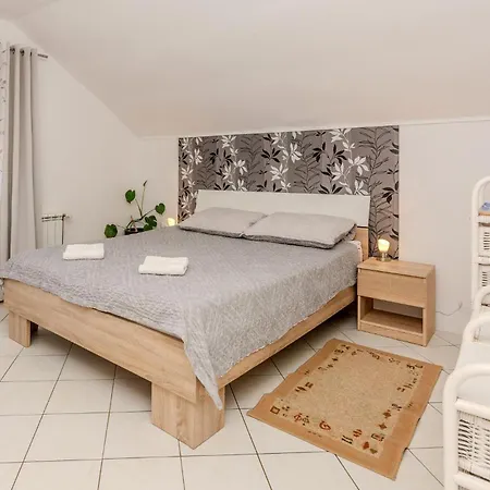 1 Bedroom Cozy In Apartman *