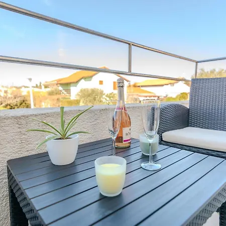 1 Bedroom Cozy In Vir