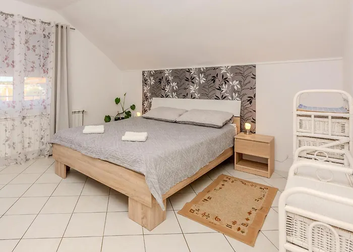 Lovely In With Wifi Apartman *