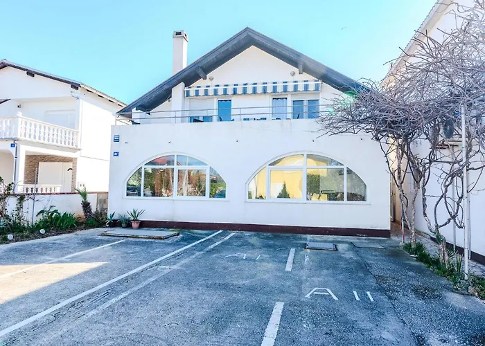 Apartman Lovely In With Wifi